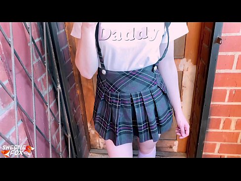 ❤️ Koolitüdruk imeb sügavalt oma riista ja kuratab klasside asemel. ️❌ Porno at us et.hentaisea-com.ru